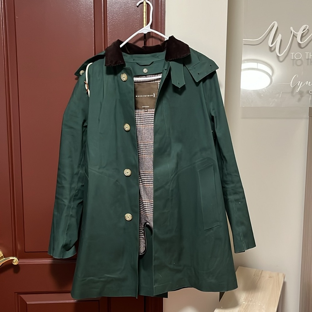 Mackintosh jacket size 38